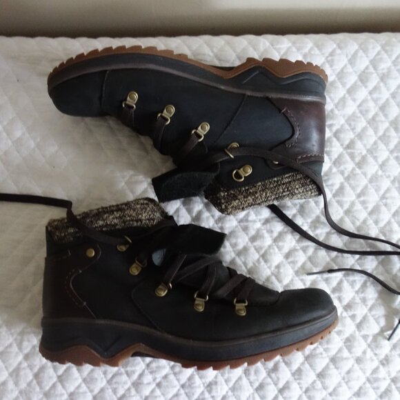 Merrell Eventyr Bluff Waterproof Hiking Boots – Wmns 9.5 - Picture 4 of 11